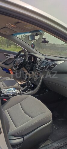Hyundai Elantra 2015, 209,215 km - 1.8 l - Bakı