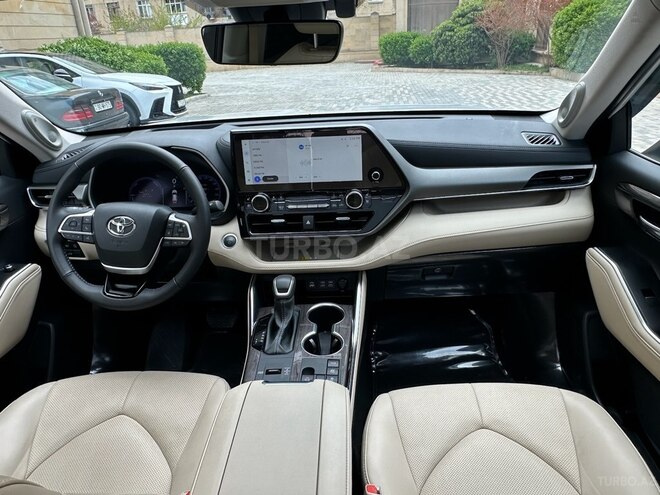Toyota Highlander 2024, 2,500 km - 2.5 л - Bakı