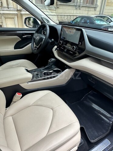 Toyota Highlander 2024, 2,500 km - 2.5 л - Bakı