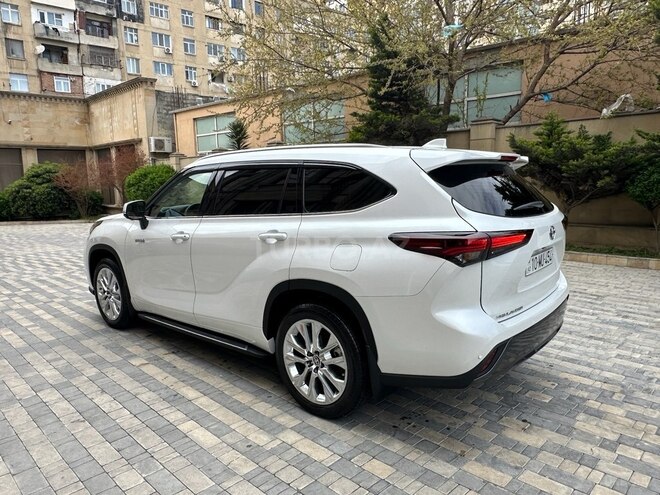 Toyota Highlander 2024, 2,500 km - 2.5 л - Bakı