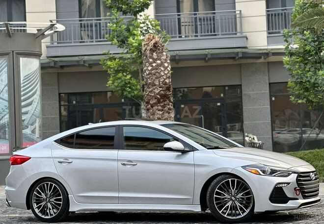 Hyundai Elantra 2018, 62,600 km - 1.6 l - Bakı