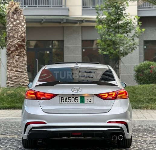 Hyundai Elantra 2018, 62,600 km - 1.6 l - Bakı