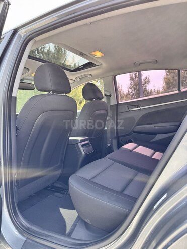 Hyundai Elantra 2017, 180,247 km - 2.0 l - Bakı