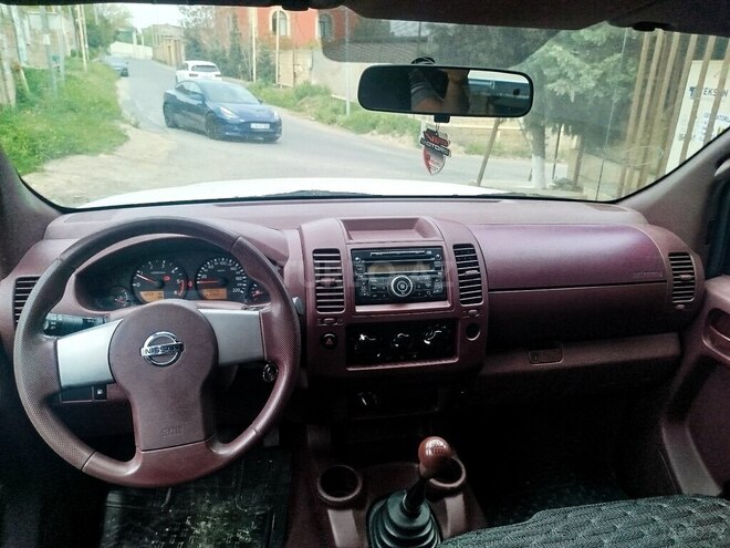 Nissan Navara 2012, 148,000 km - 2.5 l - Bakı
