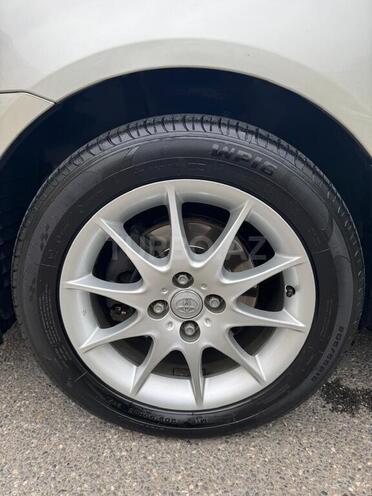 Toyota Corolla 2006, 285,232 km - 1.4 l - Bakı