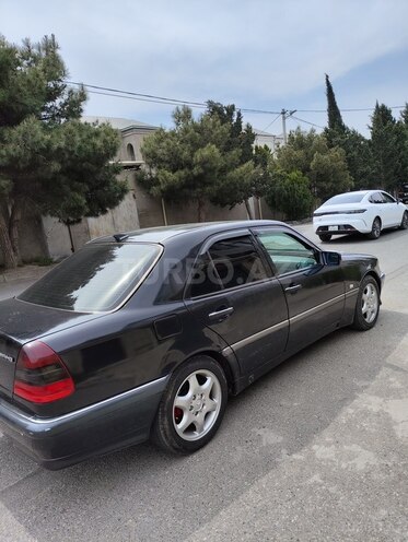 Mercedes C 220 d 1999, 266,249 km - 2.2 l - Bakı