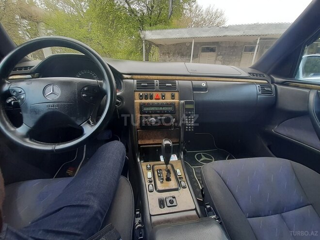 Mercedes E 270 1999, 408,852 km - 2.7 l - Ağstafa