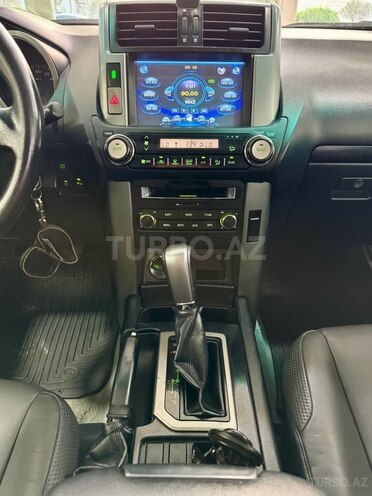 Toyota Land Cruiser Prado-20