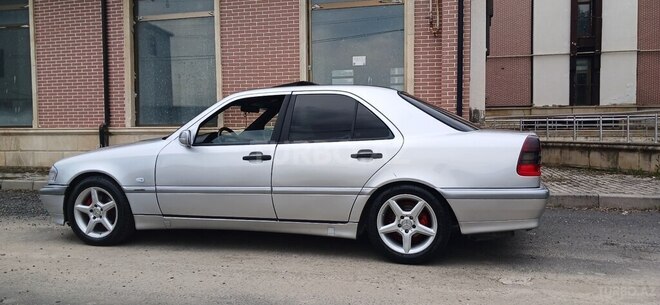 Mercedes C 200 1999, 269,896 km - 2.0 l - Zaqatala