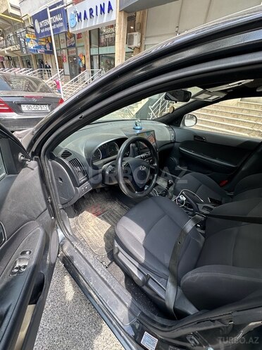 Hyundai i30 2008, 248,000 km - 1.4 l - Bakı