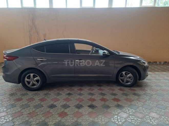 Hyundai Avante 2018, 132,264 km - 1.6 l - Ağstafa