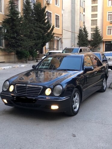 Mercedes E 220 d 1999, 428,000 km - 2.2 l - Bakı