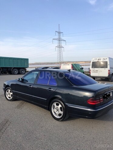 Mercedes E 220 d 1999, 428,000 km - 2.2 l - Bakı