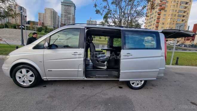 Mercedes Viano-5