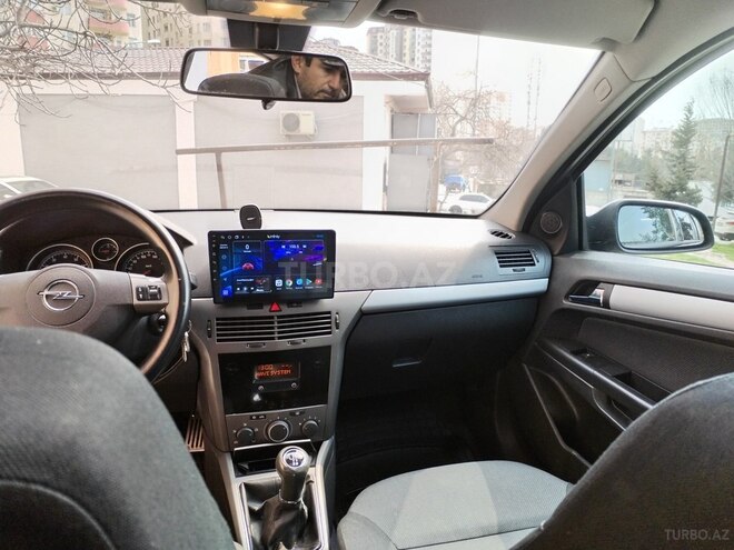 Opel Astra 2007, 222,000 km - 1.4 л - Bakı