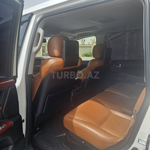 Lexus LX 570-10