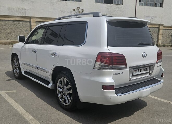 Lexus LX 570-14