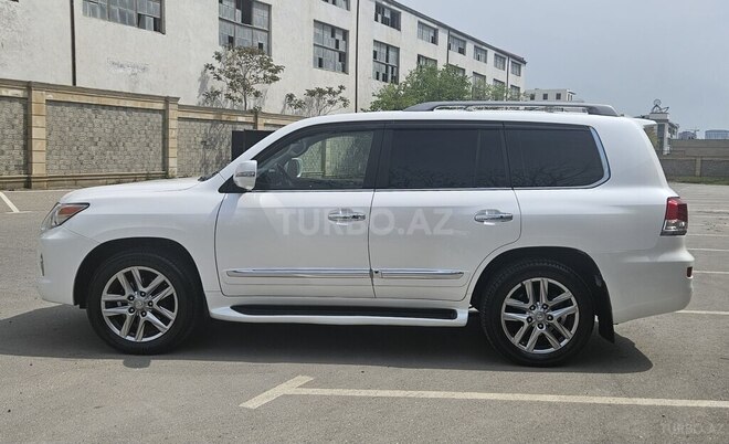 Lexus LX 570-15