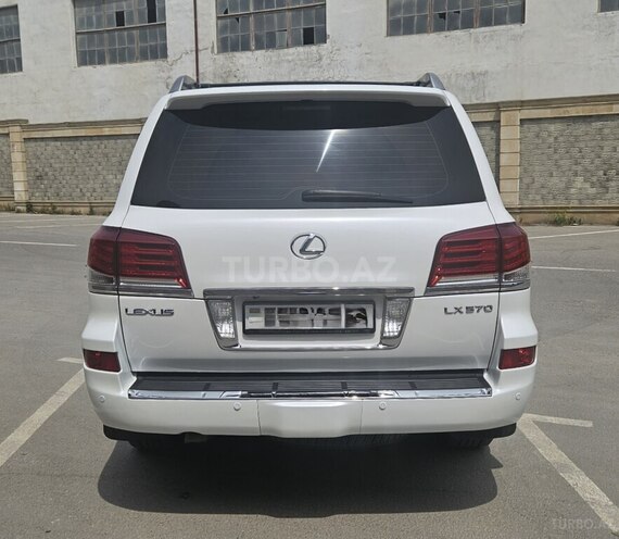 Lexus LX 570-19