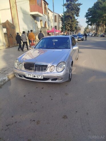 Mercedes E 270 2002, 268,000 km - 2.7 l - Bakı