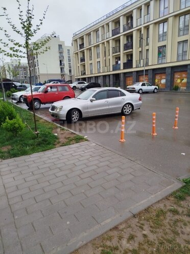 Mercedes E 270 2002, 268,000 km - 2.7 l - Bakı
