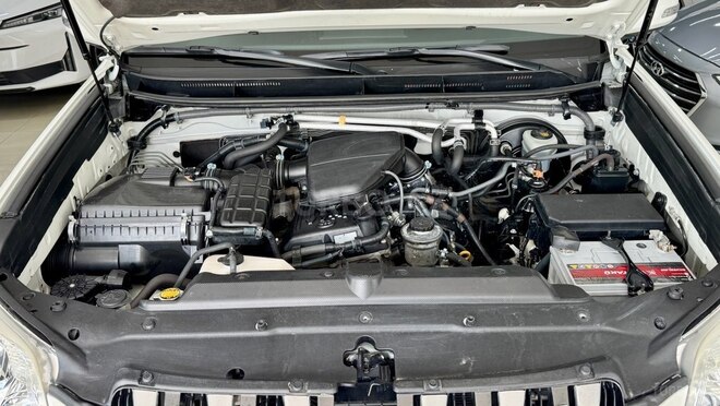 Toyota Land Cruiser Prado-21