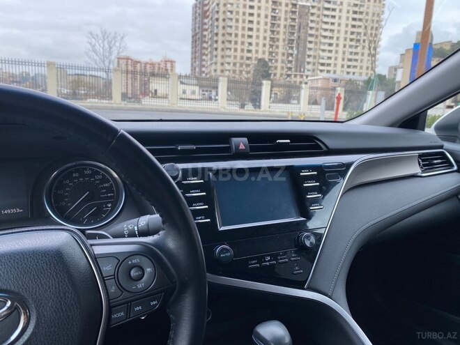 Toyota Camry-11