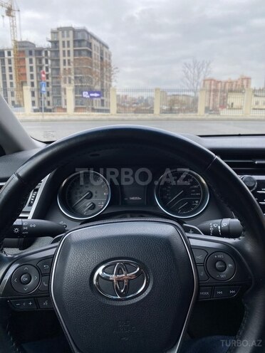Toyota Camry-12