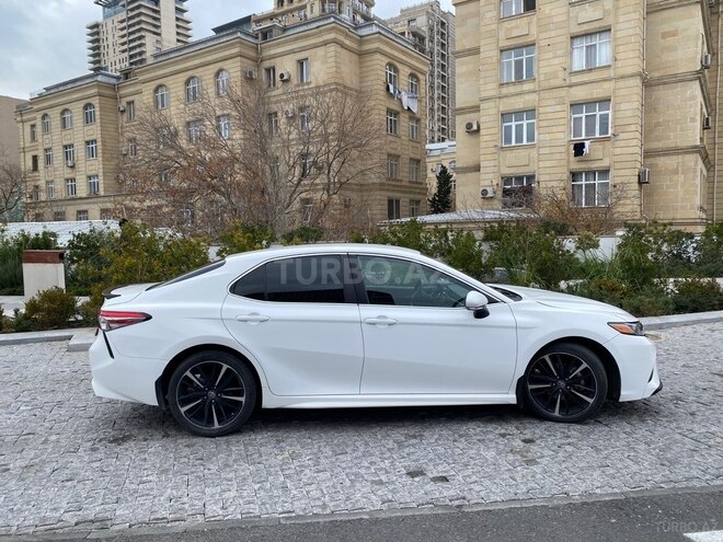 Toyota Camry-7