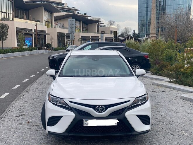 Toyota Camry-15