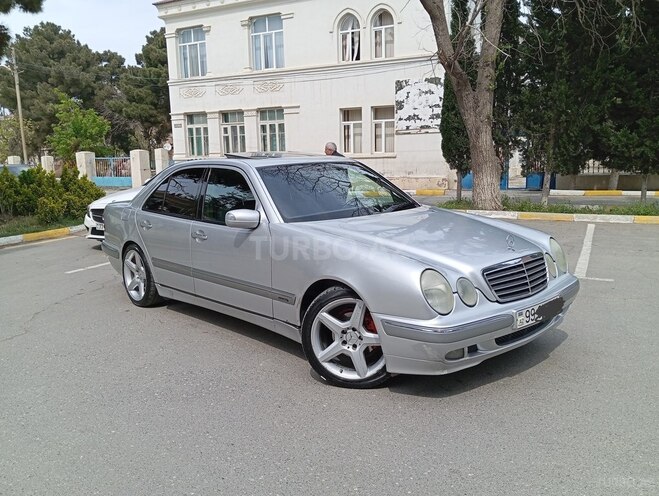 Mercedes E 240 2000, 270,000 km - 2.6 l - Bakı