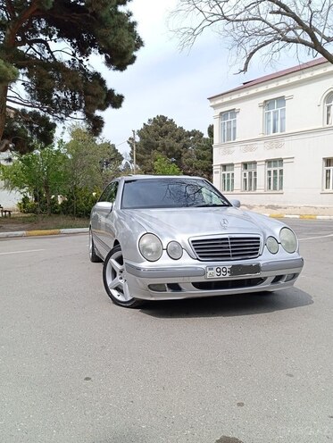 Mercedes E 240 2000, 270,000 km - 2.6 l - Bakı