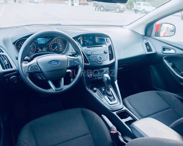 Ford Focus 2015, 130,000 km - 1.6 л - Bakı