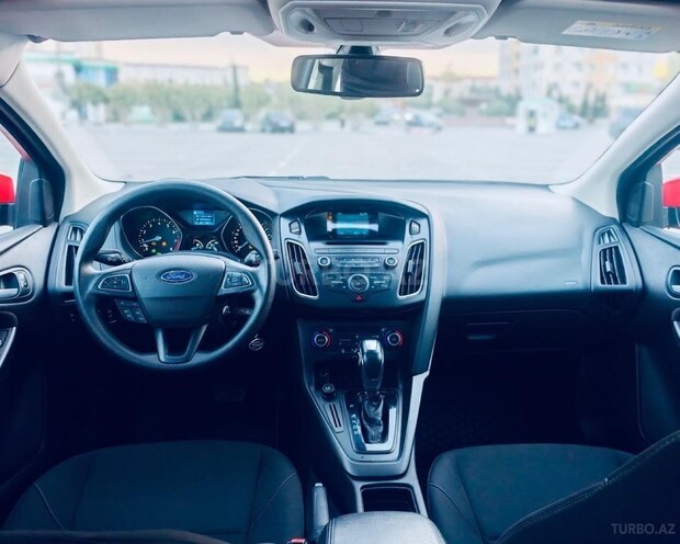 Ford Focus 2015, 130,000 km - 1.6 л - Bakı