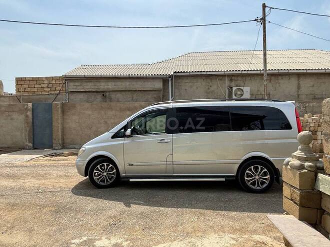 Mercedes Viano-3