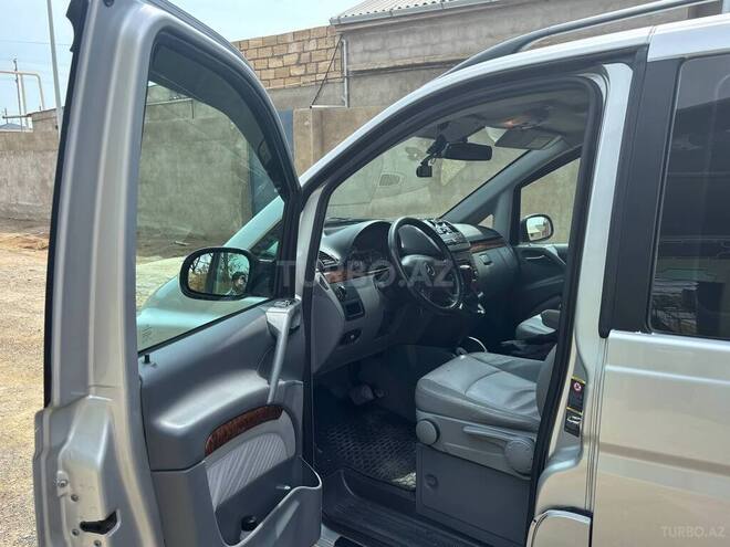 Mercedes Viano-12
