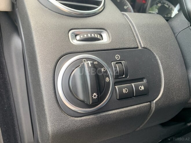 Land Rover Discovery 2012, 140,300 km - 5.0 л - Bakı