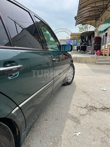 Mercedes C 230 2000, 177,028 km - 2.3 л - Şabran