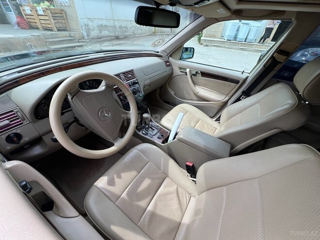 Mercedes C 230 2000, 177,028 km - 2.3 л - Şabran