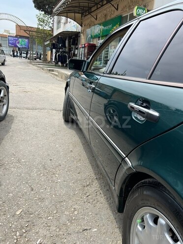 Mercedes C 230 2000, 177,028 km - 2.3 л - Şabran