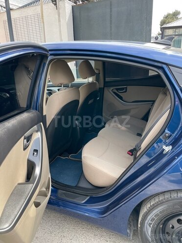 Hyundai Elantra 2015, 180,000 km - 1.8 l - Bakı