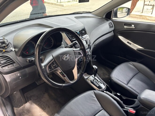 Hyundai Accent 2015, 115,000 km - 1.4 l - Bakı