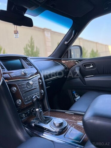 Infiniti QX56 2011, 134,671 km - 5.6 l - Bakı