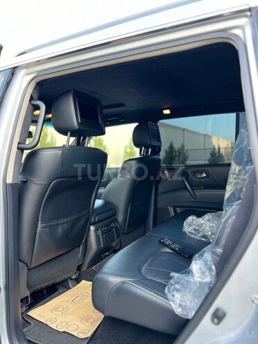 Infiniti QX56 2011, 134,671 km - 5.6 l - Bakı