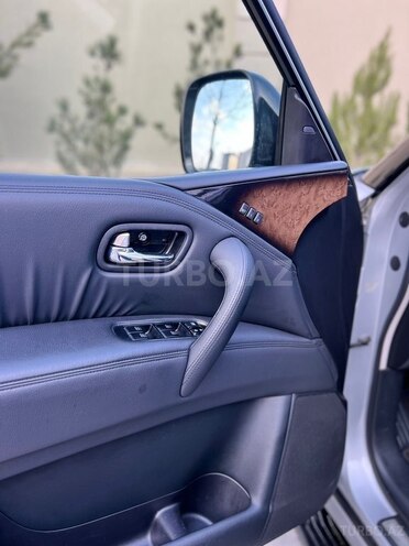 Infiniti QX56 2011, 134,671 km - 5.6 l - Bakı
