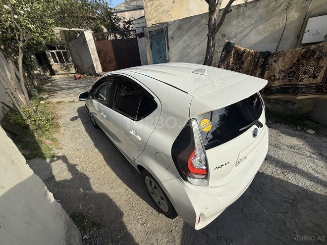 Toyota Aqua 2020, 950,000 km - 1.5 l - Bakı