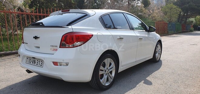 Chevrolet Cruze-5