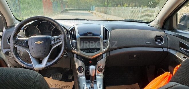 Chevrolet Cruze-8