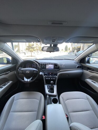 Hyundai Elantra 2019, 108,000 km - 2.0 л - Bakı