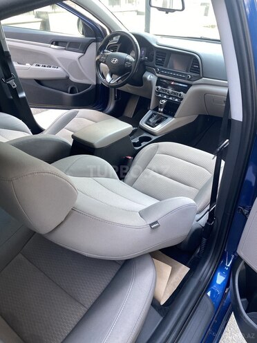 Hyundai Elantra 2019, 108,000 km - 2.0 л - Bakı